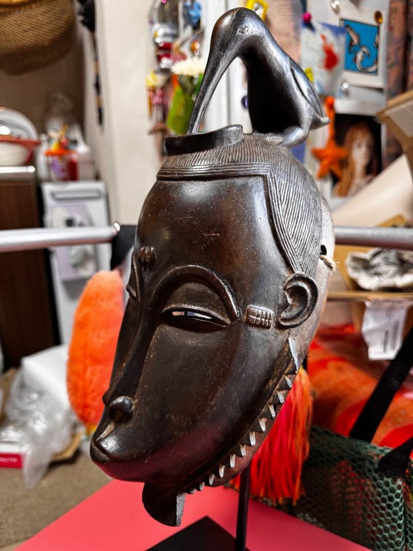 ✴︎泣く泣く手放します！✴︎アフリカンマスク超美品！鉄スタンド付き