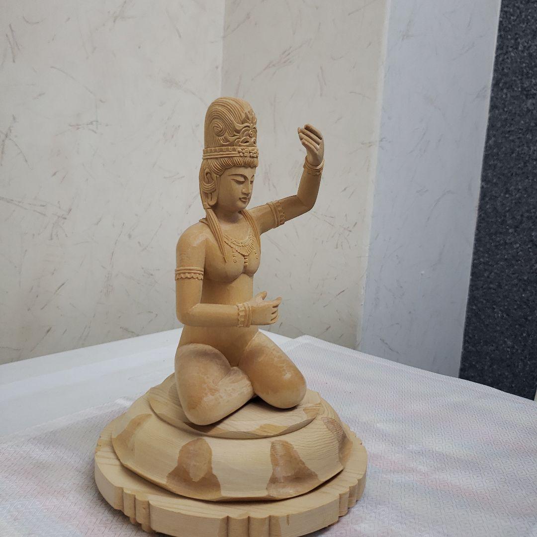 Ｂフライデー蔵出し特価美しい仏像です◆金運ヒバ材 弁財天◆秘部バチ付き２８cm