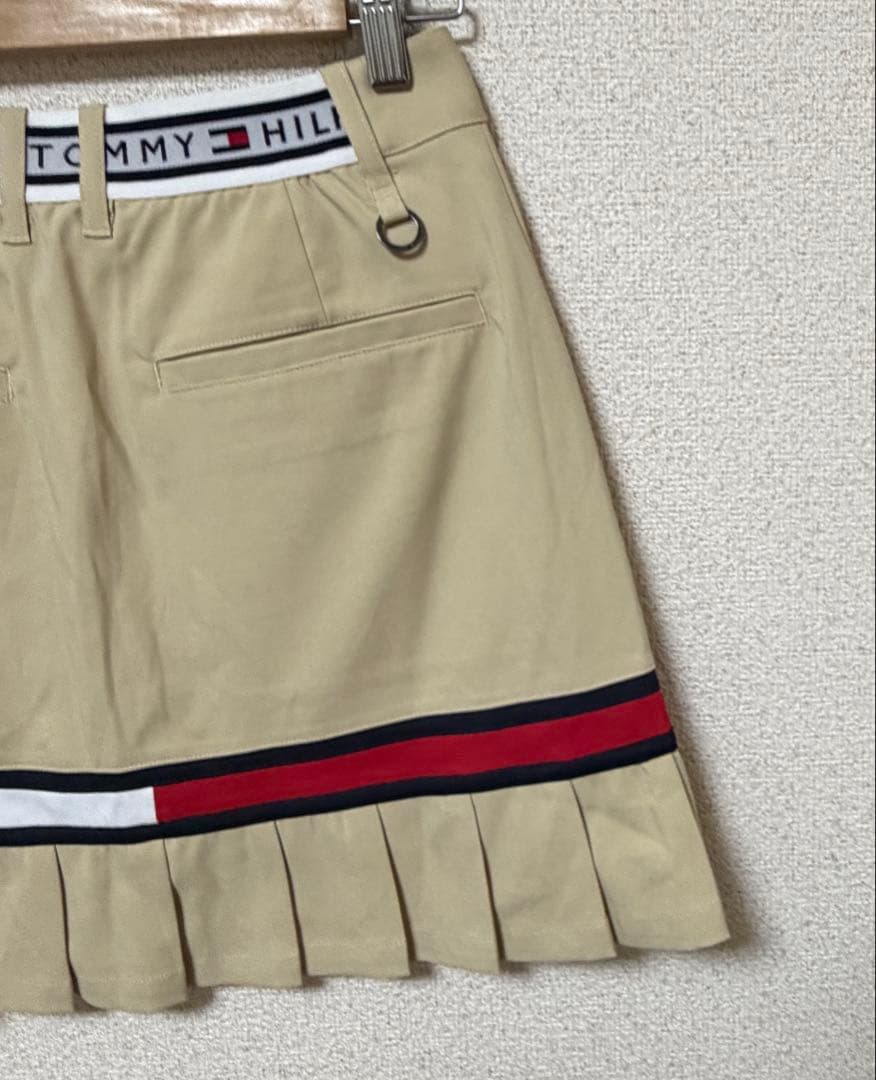 トミーヒルフィガー　ゴルフスカート　サイズL 新品未使用　ベージュ