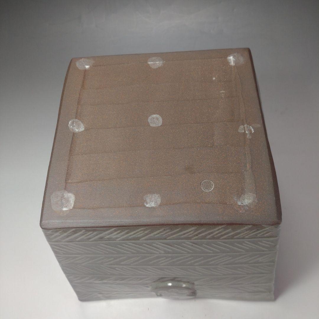 ィ113 水指『福森比路志作』『玄々斎好写三島四方角水指　共箱』茶道具