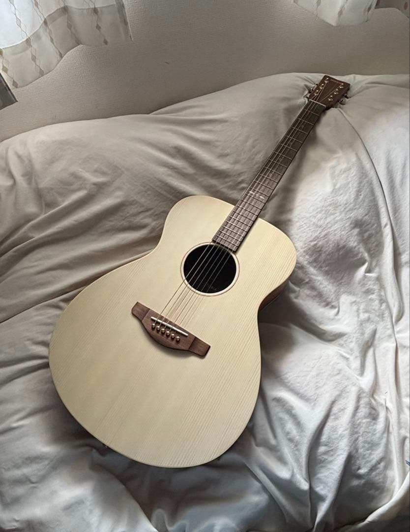 アコースティックギター　YAMAHA STORIA I