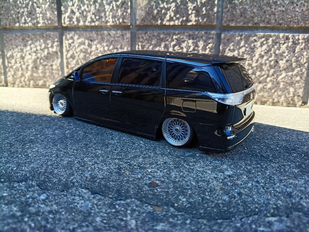 フジミ 1/24 エスティマ