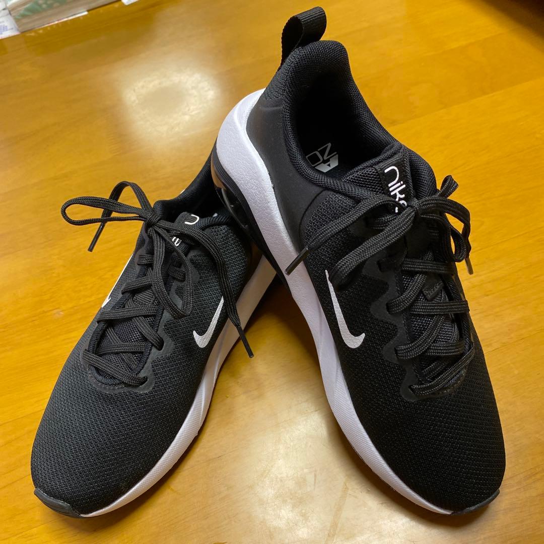 ナイキ ベラ 7 ウィメンズ ワークアウトシューズ /Black 23.5センチ