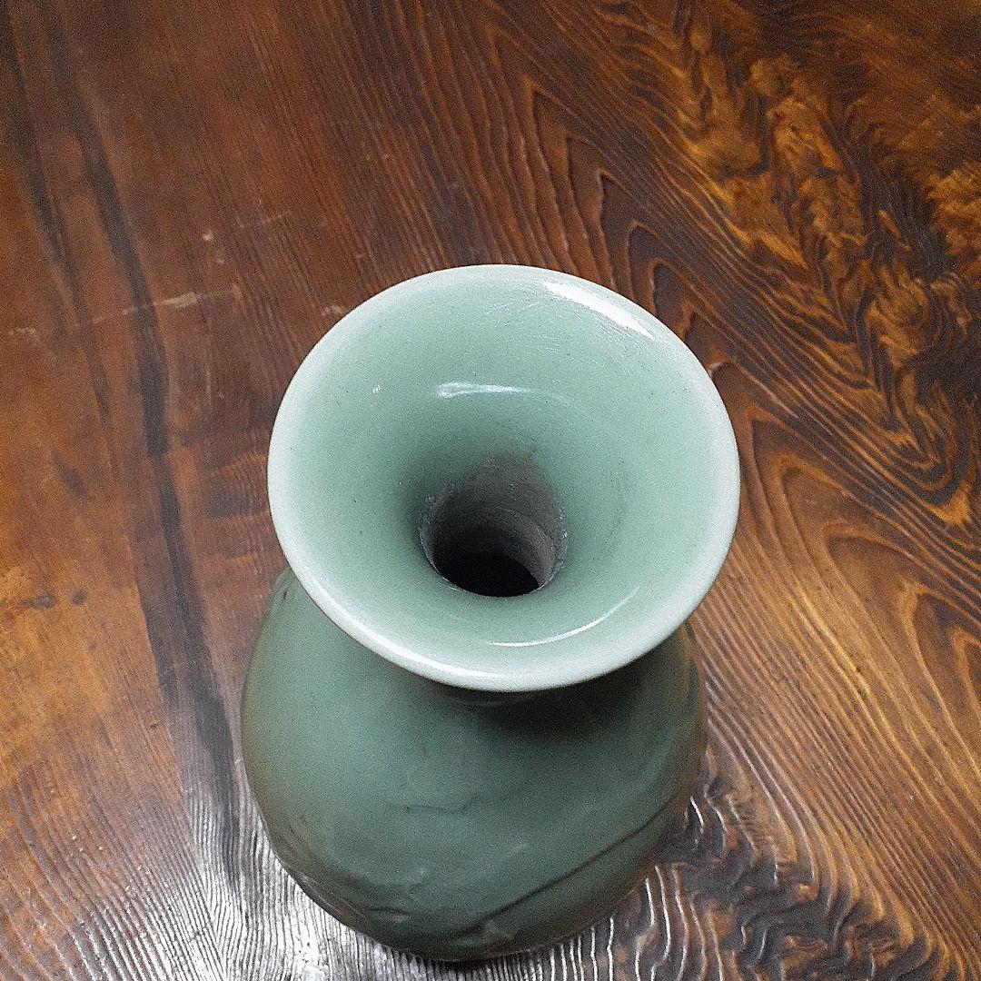 中国元時代龍泉窯浮彫雲龍図大花瓶