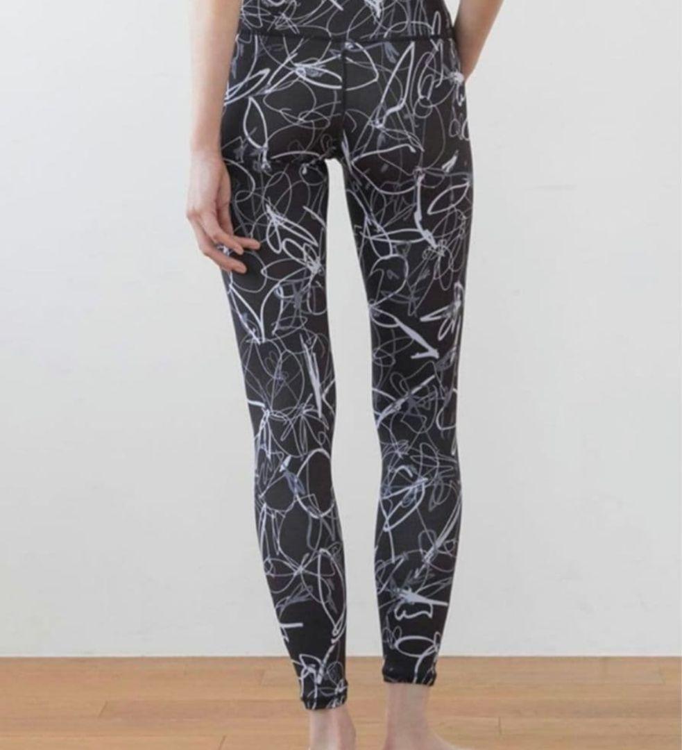 SUKALA　リボンフラワープリントブラトップレギンスヘアバンド3点セット　新品