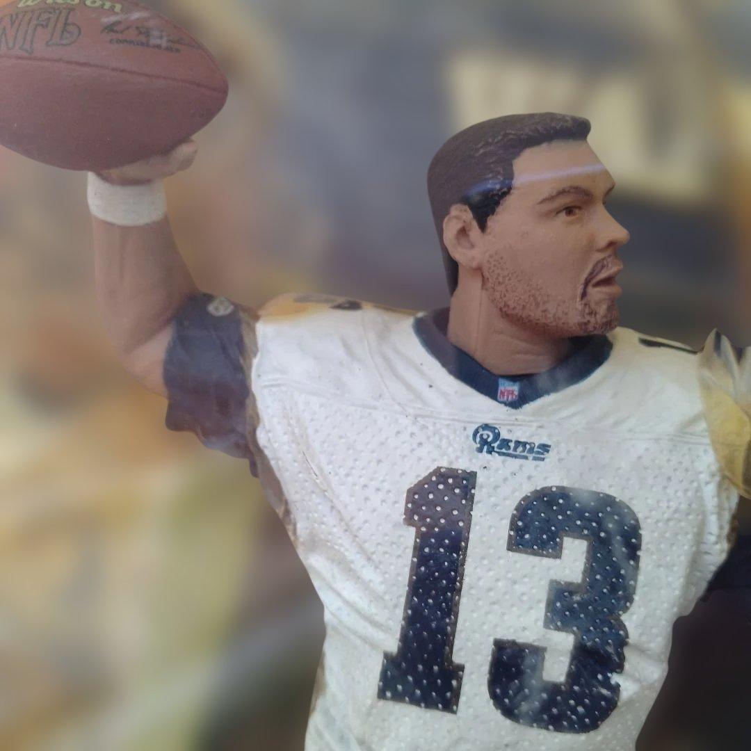 (No Helmet)マクファーレンNFL カート・ワーナー フィギュア