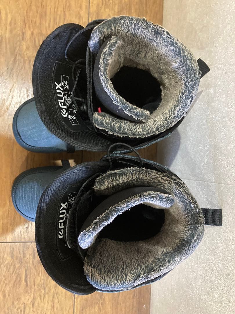 最終値下げFLUX スノーボードブーツ 24㎝used