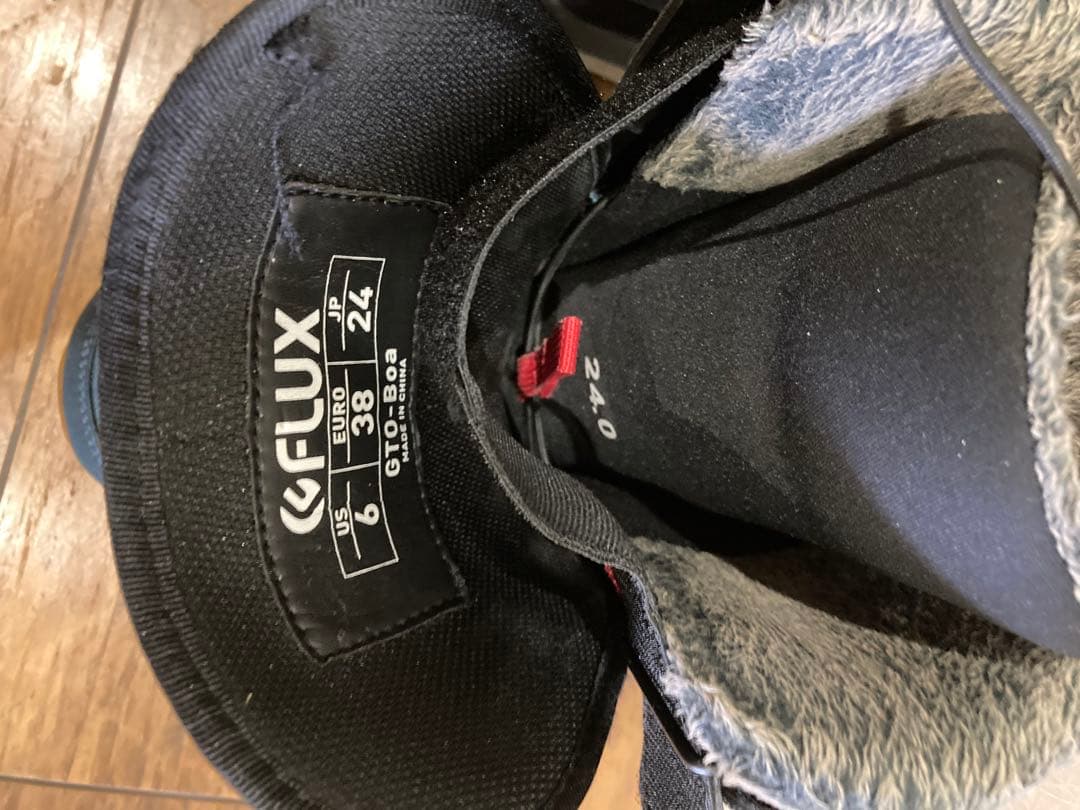 最終値下げFLUX スノーボードブーツ 24㎝used