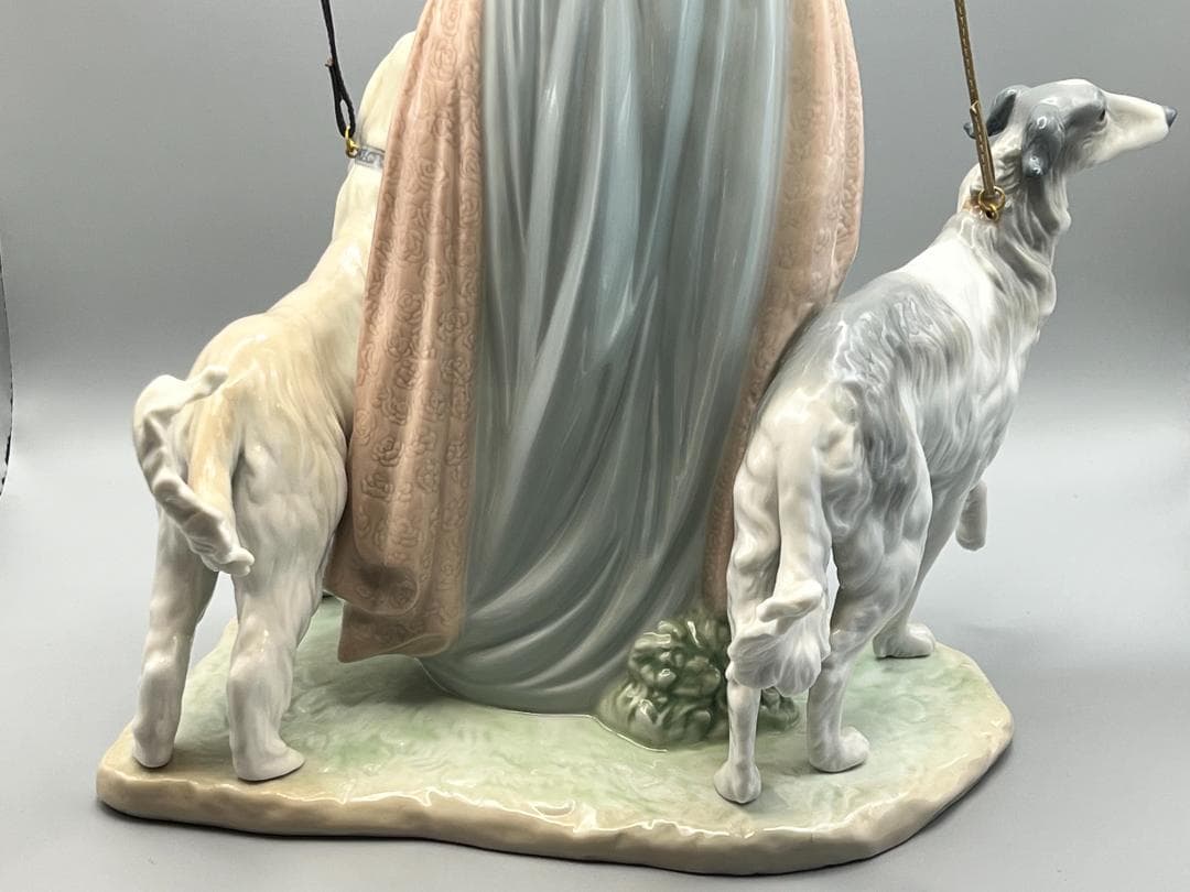 【海】リヤドロ　5802　優雅な散歩のひととき　置物　高約39cm LLADRO