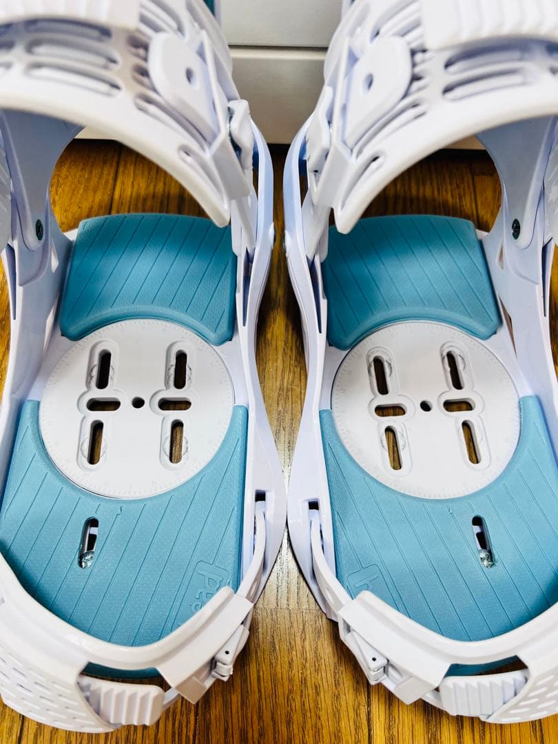 HEADスノーボードビンディングとHEADブーツ BOA(23.5cm)セット