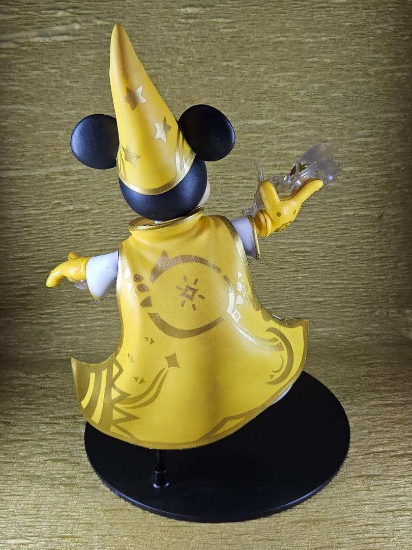 ミッキーマウス 魔法使い フィギュア　ビッグ　大きい