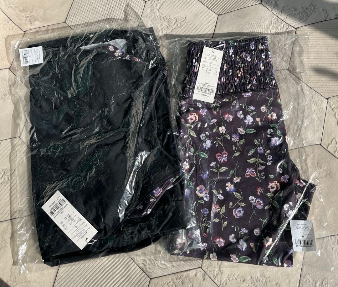 SUKALA】スプリングフラワーカバーキャミソール　& レギンス　パンジー