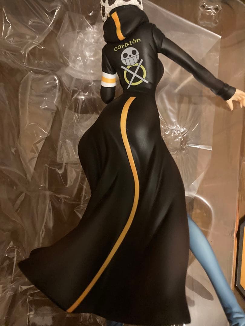 ワンピース　トラファルガー　ロー　非公認　p.o.p iro 女体化