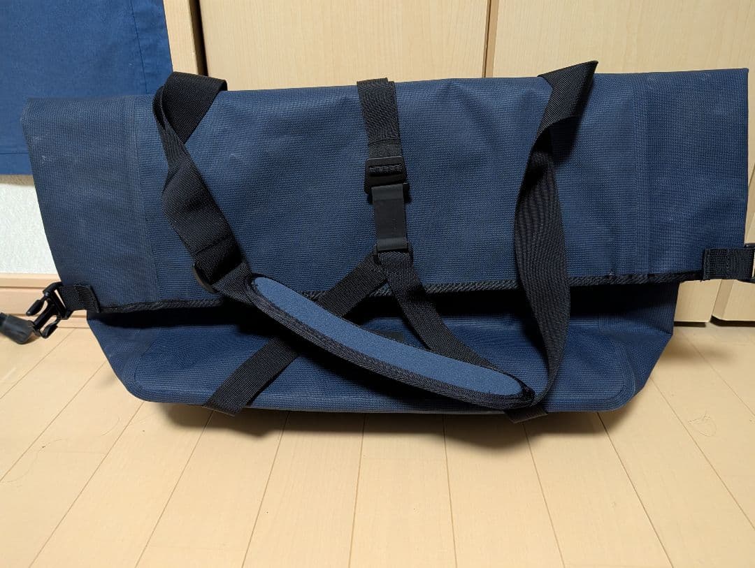 （定価36,300円) BROMPTON ロールトップ・バッグ 25L