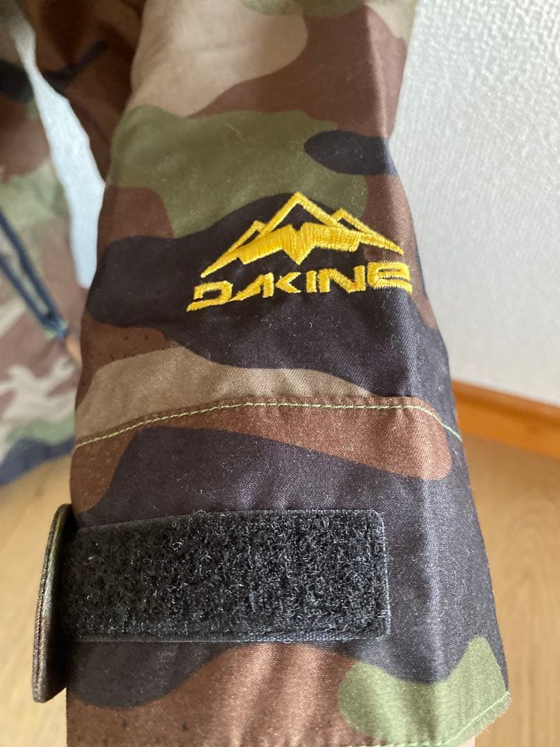 【美品】DAKINE スノーボード　ウェア　Mサイズ
