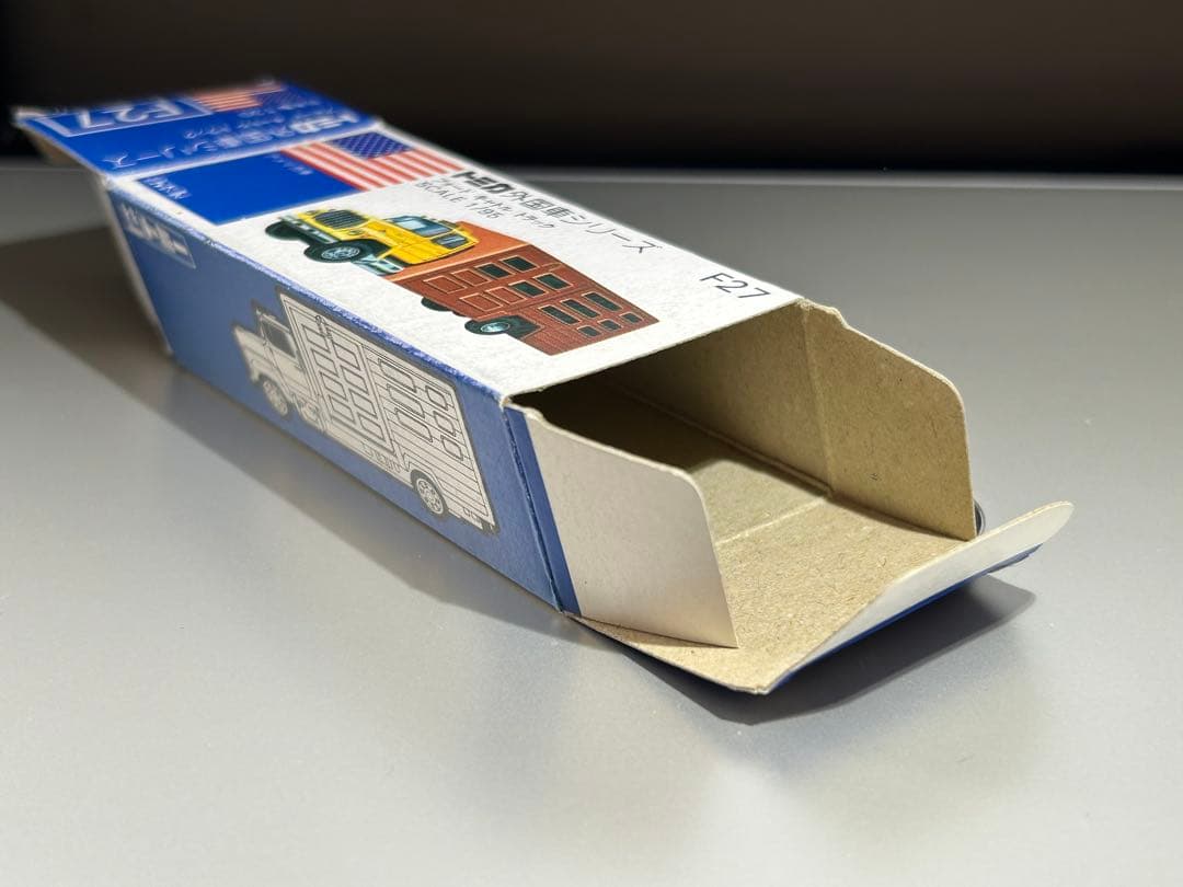 トミカ　フォード　キャトル　トラック　午年！