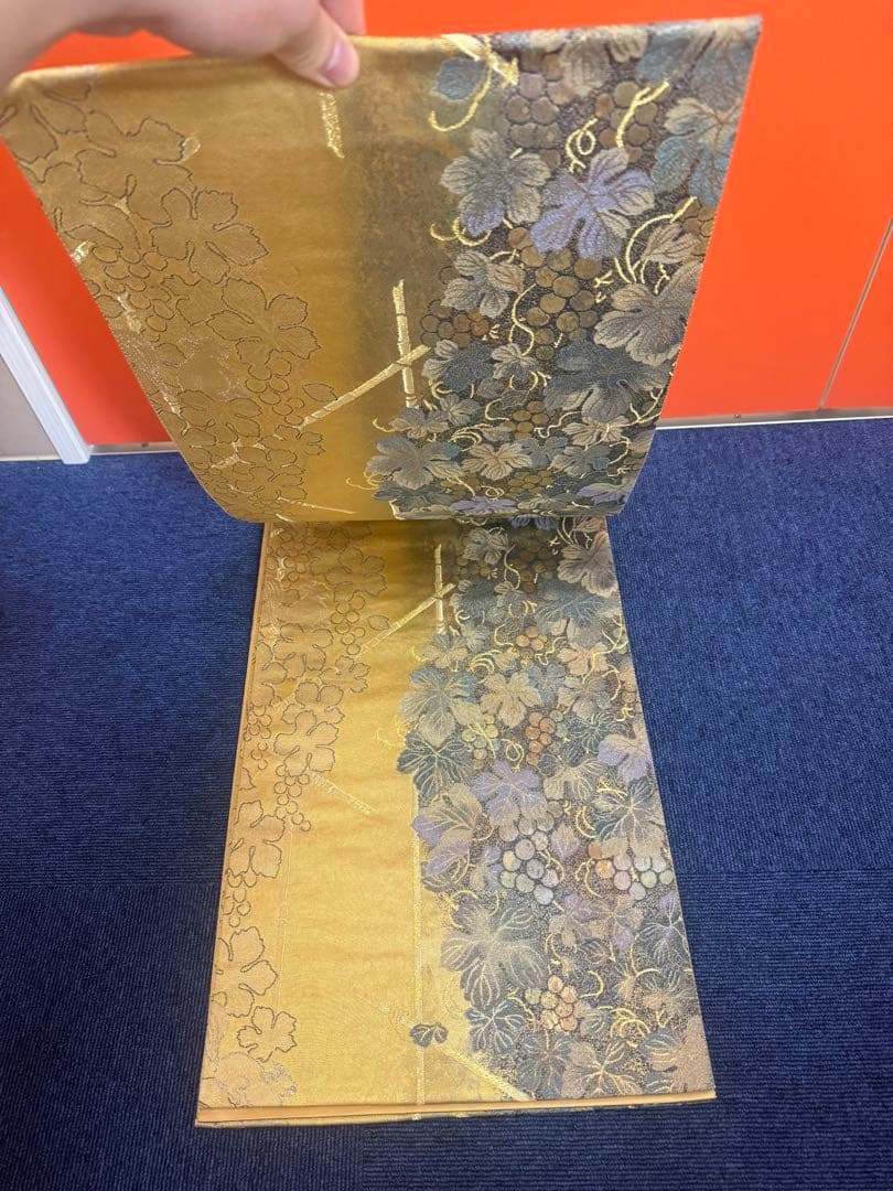 2660袋帯 古代彫金紋 西陣織 金糸　高級上質上品　約440cm 未使用