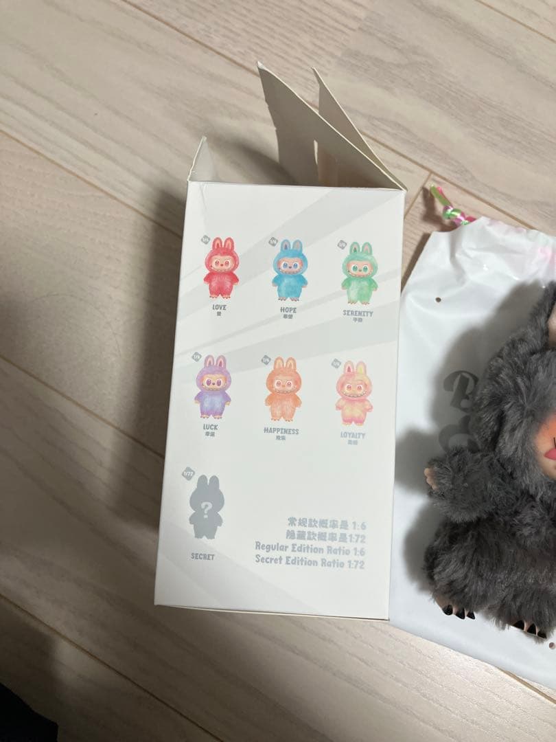 【正規品】ポップマート　ラブブ　シークレット　新品未使用品