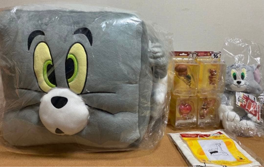 7点／トムとジェリー happyくじ　一番くじ　ラストワン賞　トムぬいぐるみ