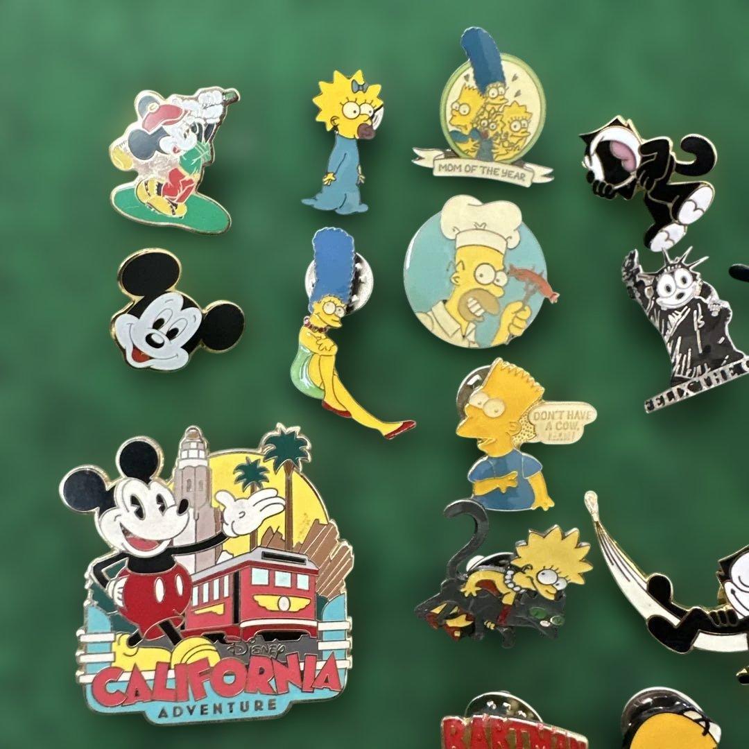 アニメキャラクター ピンバッジセット17個