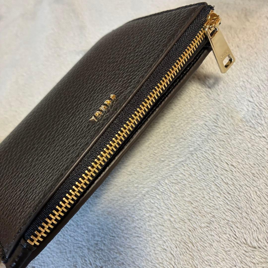 FURLA フルラ パスポートケース