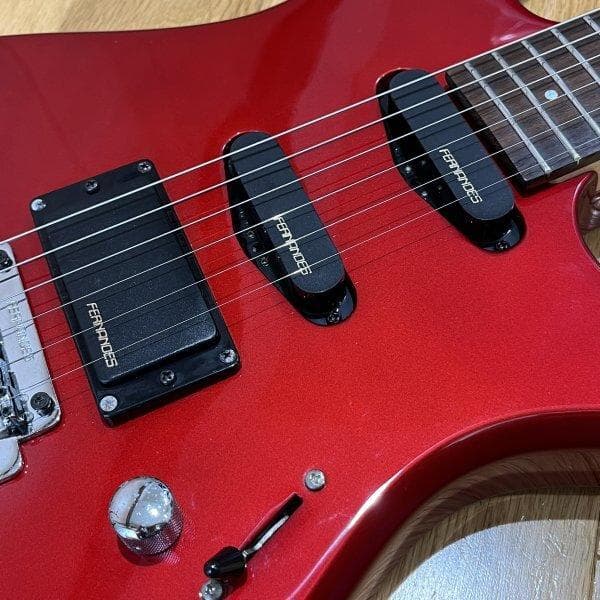 FERNANDES FGZ フェルナンデス レッド エントリーモデル