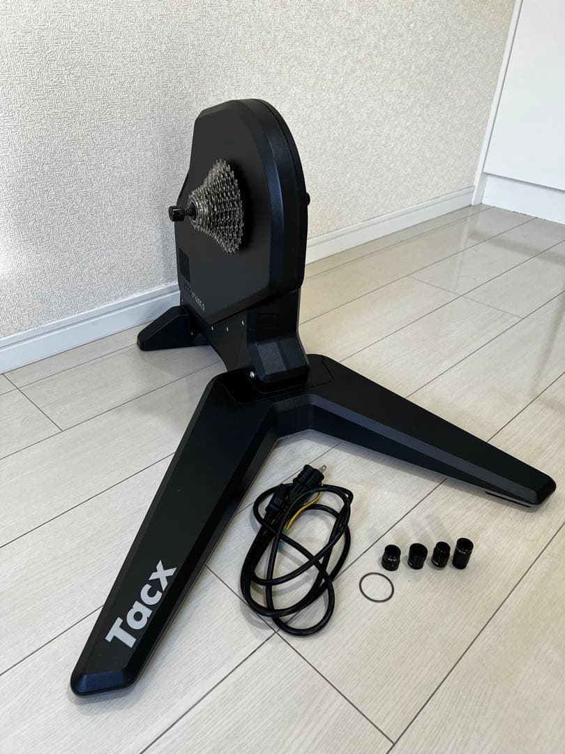 【12/30〜35,000円！】Tacx FLUX S Smart