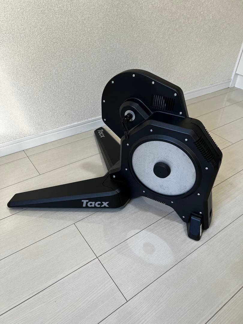 【12/30〜35,000円！】Tacx FLUX S Smart