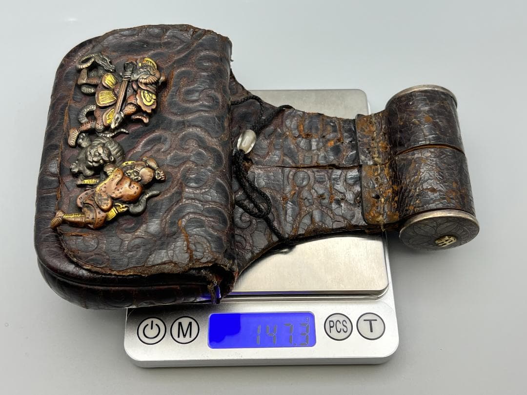 希少　早道　薬入　龍虎武士図　金銀象嵌　手彫　大金具　煙草　墨入れ　江戸明治期