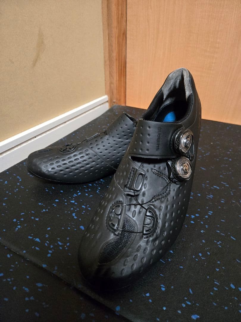 美品 shimano シマノSH-RC9、42.5サイズ（26.8cm）