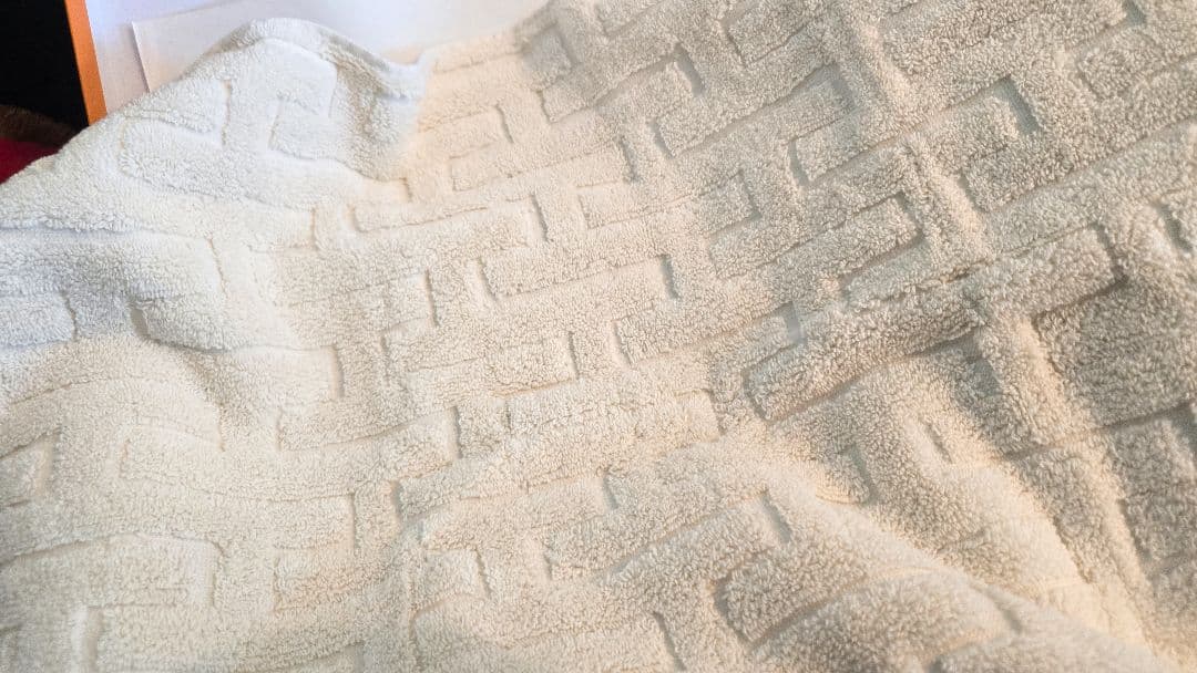 HERMES♥️エルメス♥️カレタオル♥️ステアーズ♥️新品箱付き♥️ホワイト