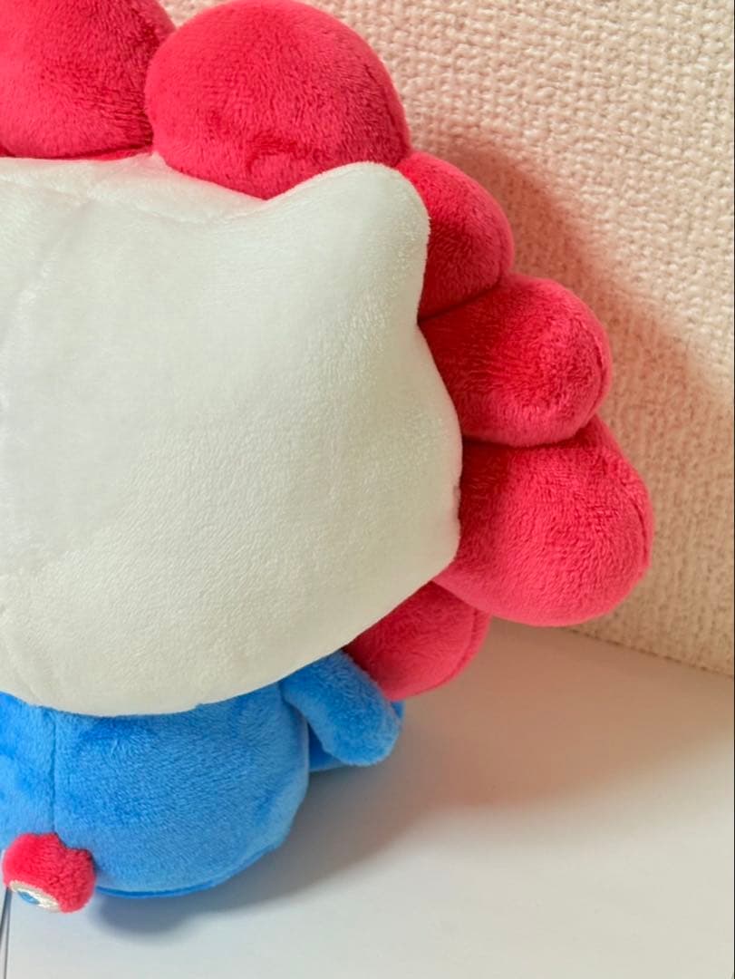 キティ　サンリオ　ミャクミャク　ぬいぐるみ　m