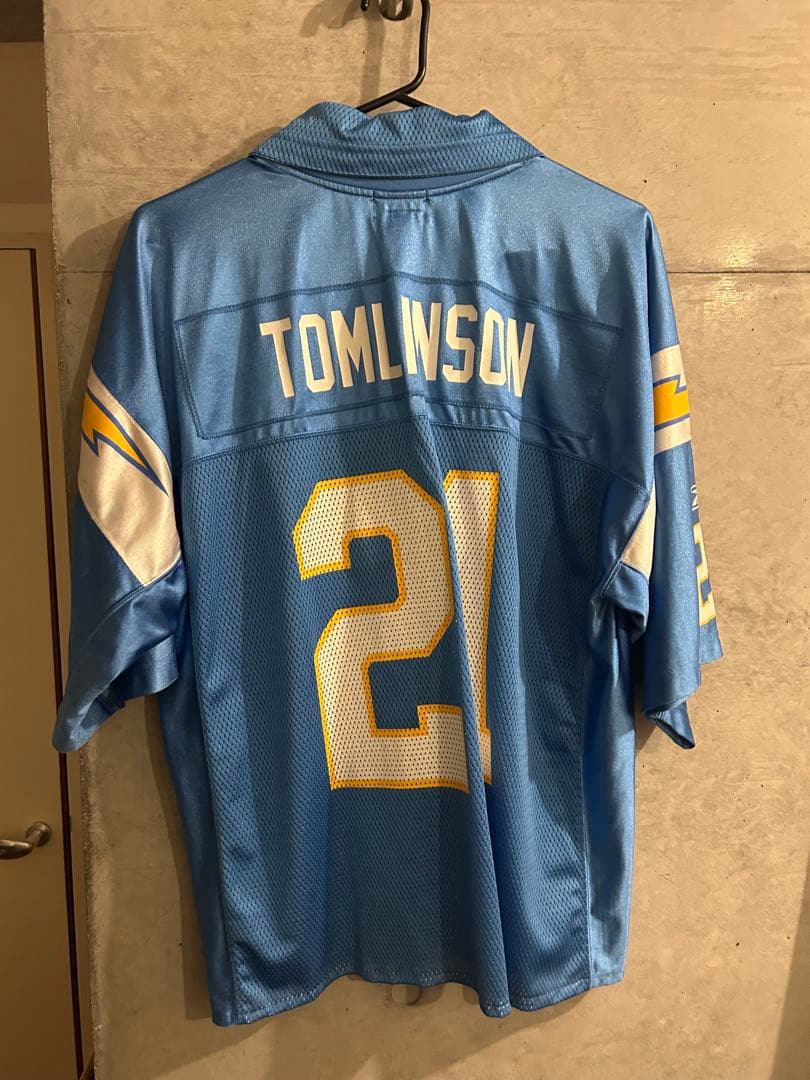 AWESOME BOY TOMLINSON ユニホーム