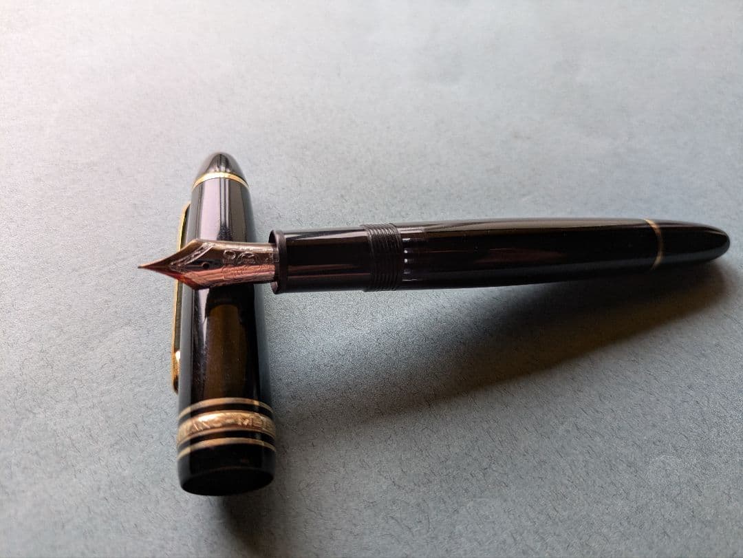 Montblanc 146 万年筆