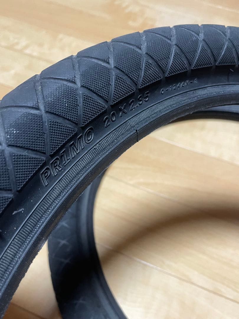 primo bmxタイヤ 20×2.35　2本セット