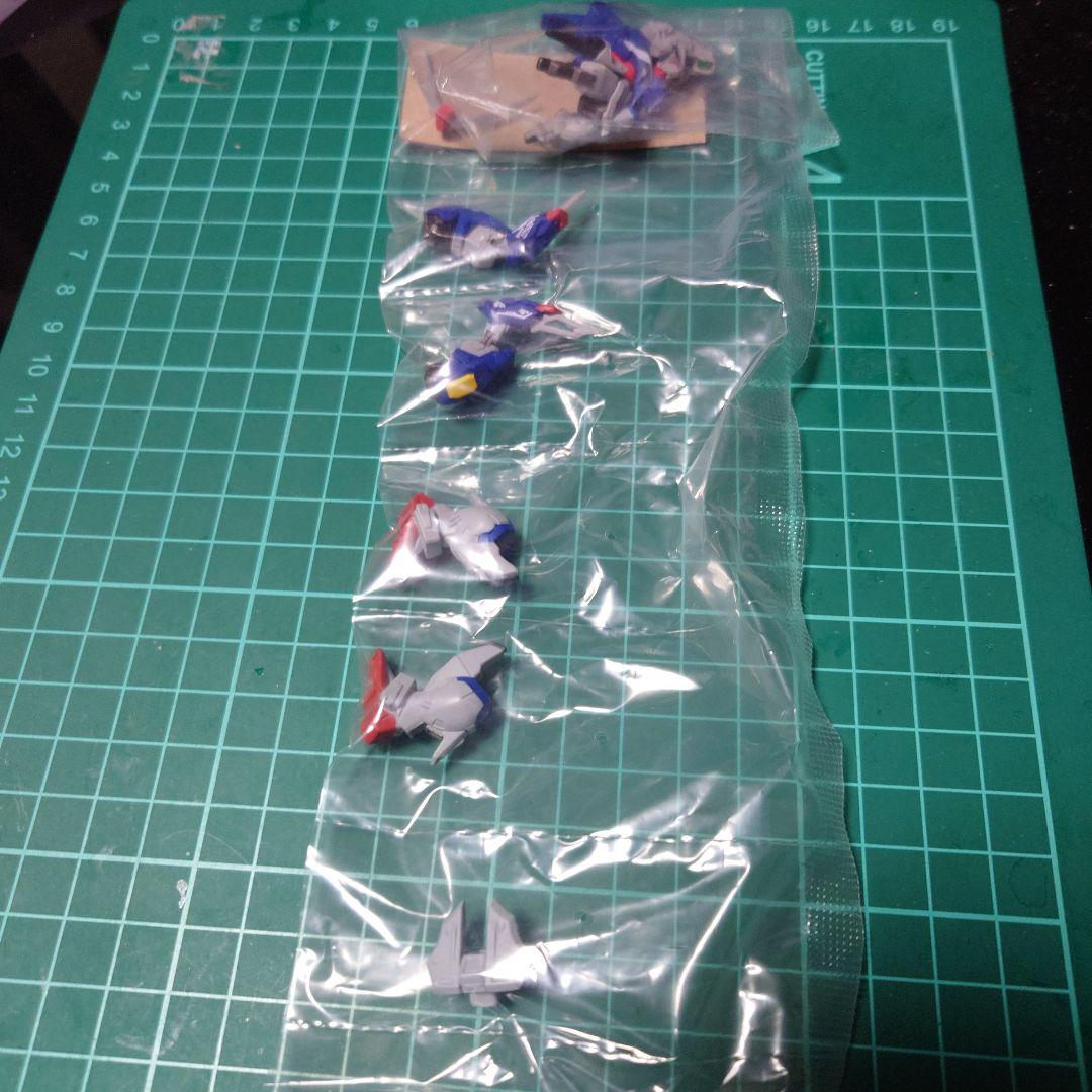 GUNDAM CONVERGEディスティニーガンダムspecⅡ＆ゼウスシルエット