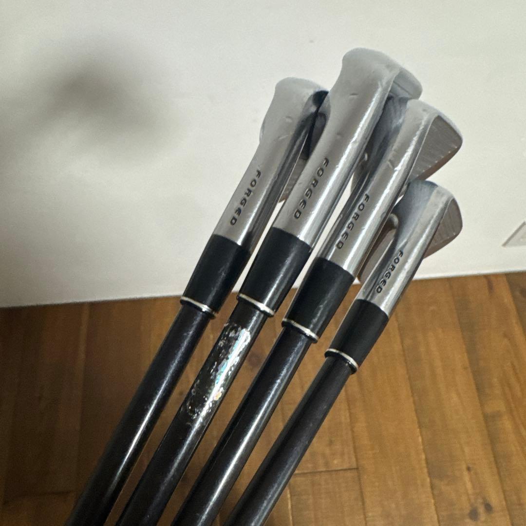 スリクソン　アイアン　Z585 6ー9 4本セット　ミヤザキ