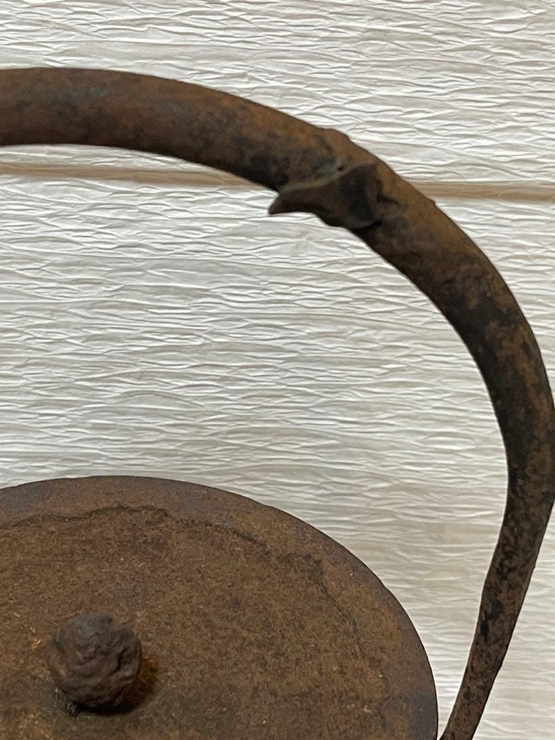 南部鉄器　鉄瓶　鉄製浮彫り鉄瓶　アンティーク　時代物122
