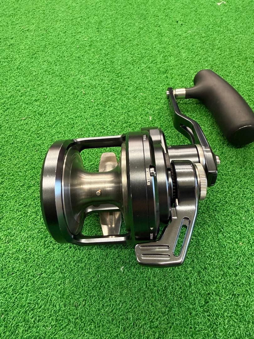 SHIMANO OCEA JIGGER LD 2500MG ベイトリール