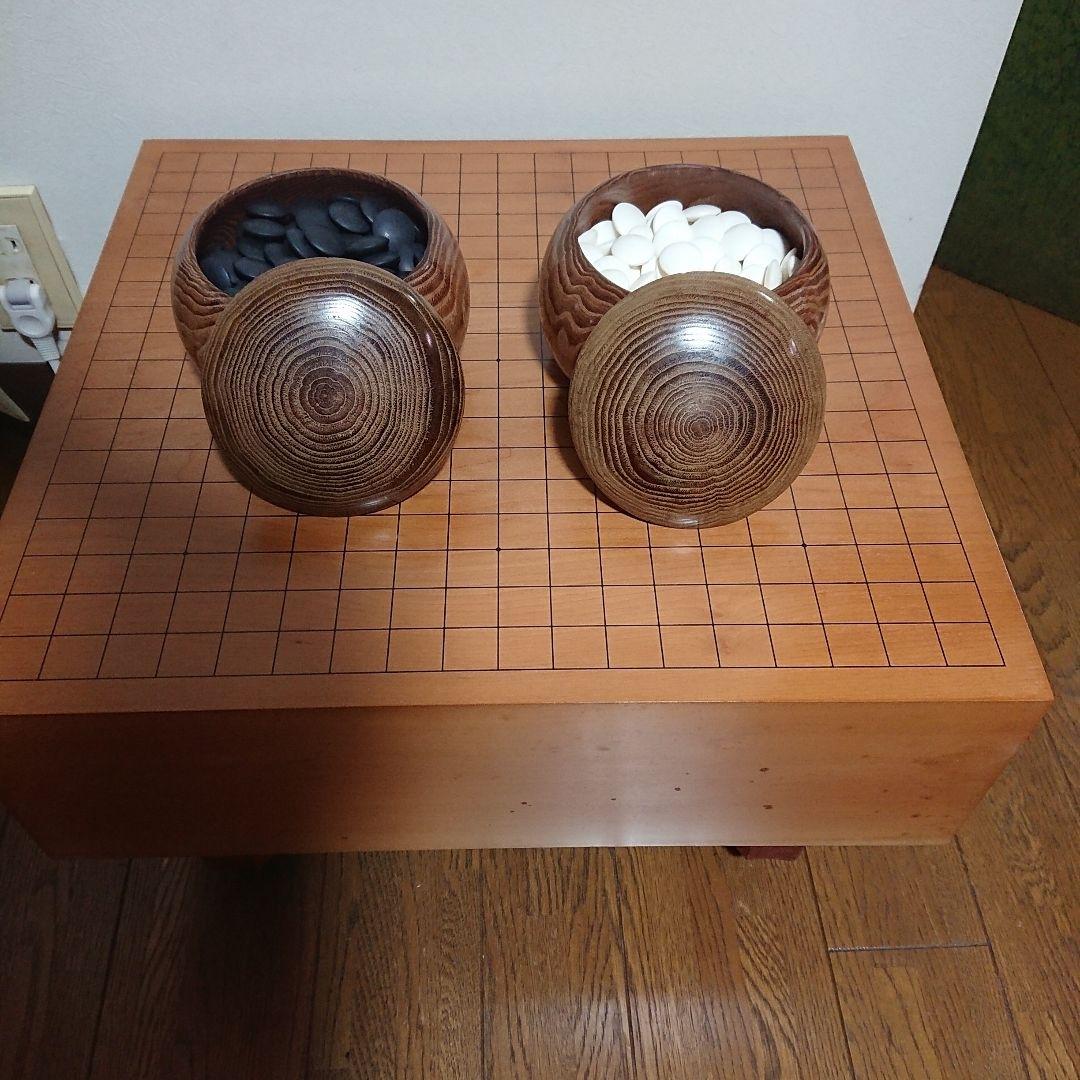 4.8寸 囲碁盤 碁盤 碁石セット　囲碁セット へそ有り 足付 はまぐり 那知黒