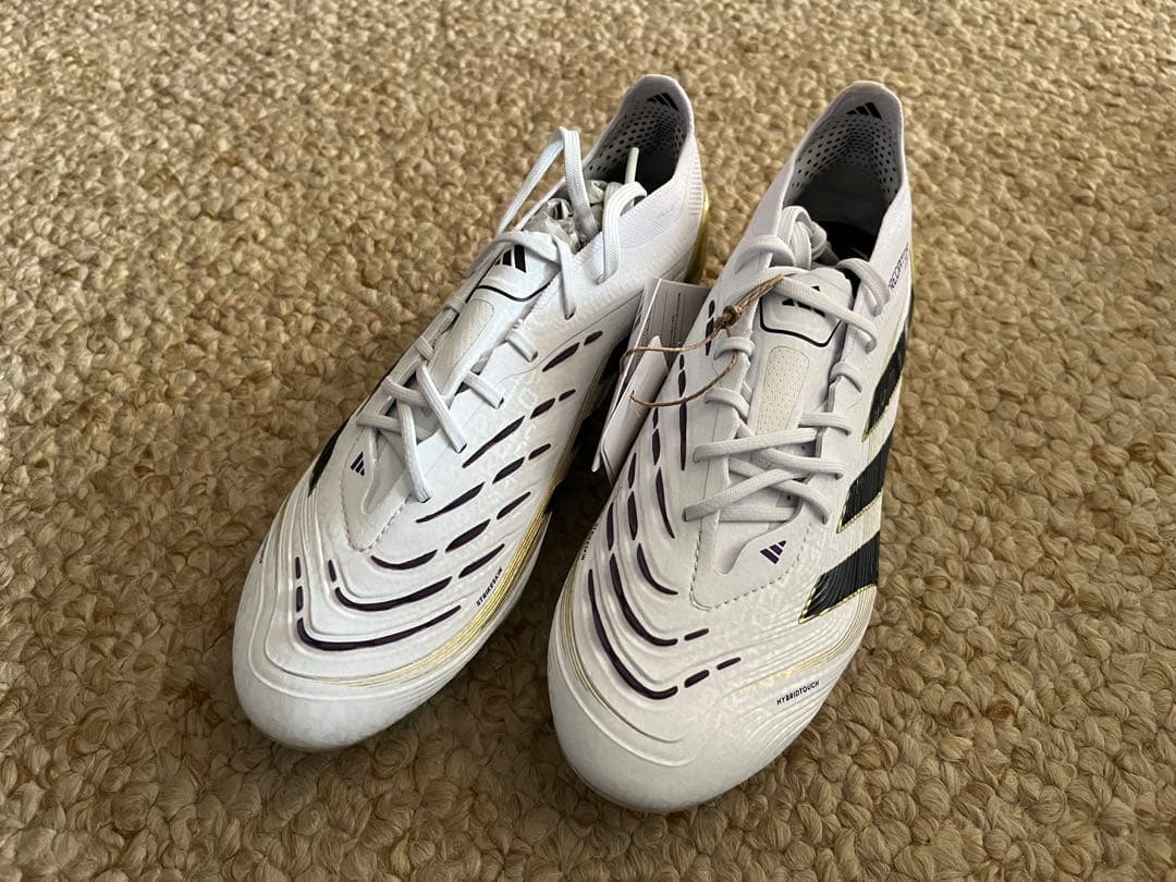 プレデター FG 24.5 アディダス 新品