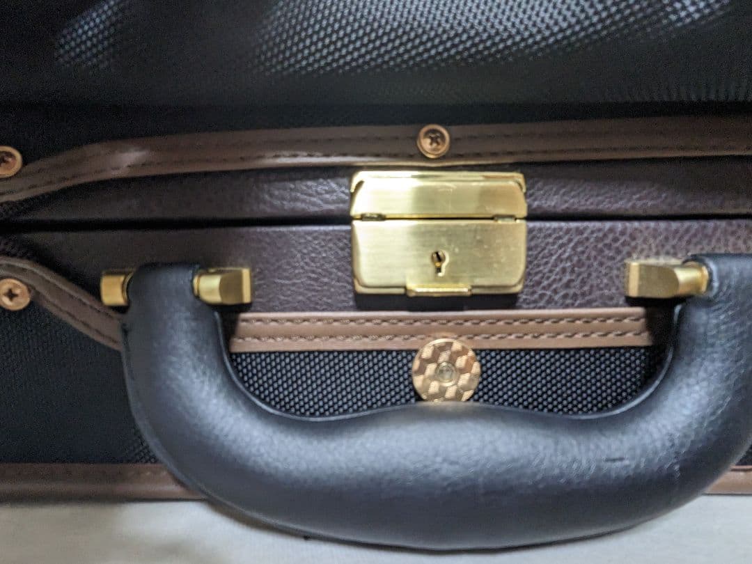 Fiumebianca 木製バイオリンケース フルサイズ