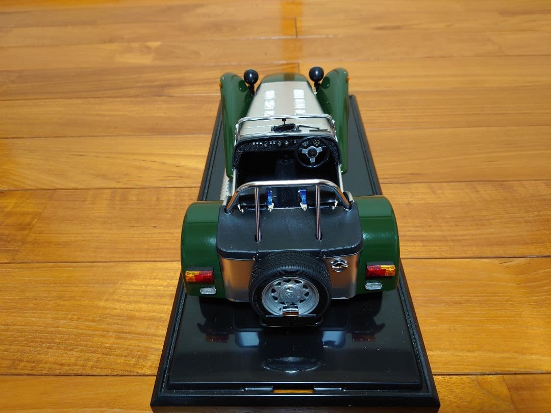 タミヤ1/12ケータハムスーパーセブンBDR完成品