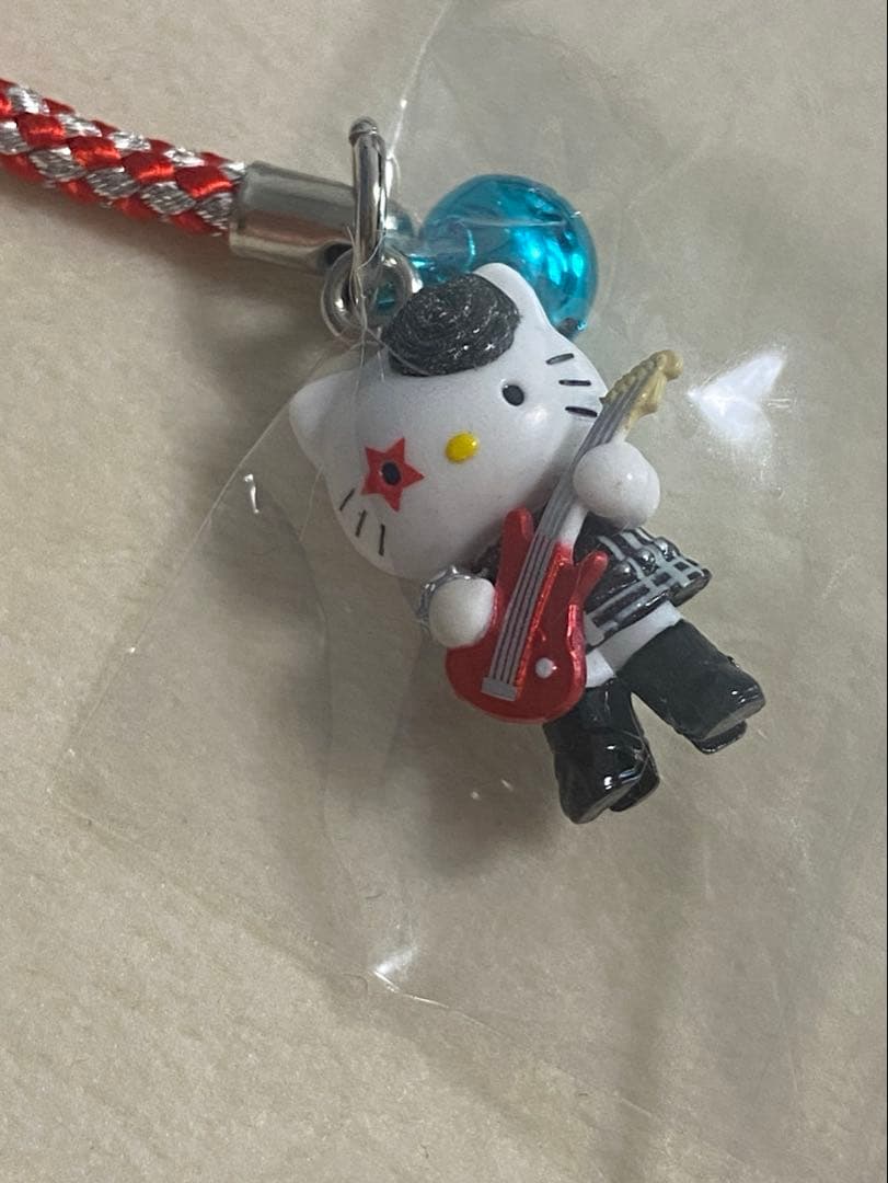 ハローキティ ロックの学園　限定根付け