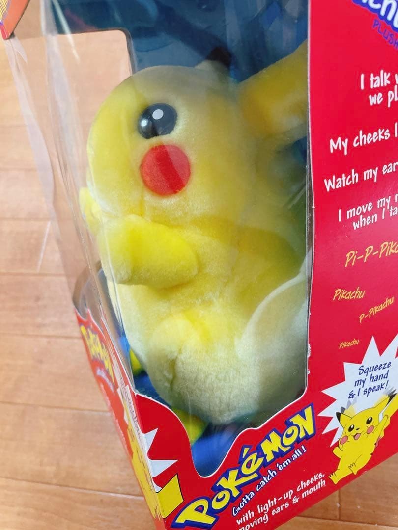 Hasbro ピカチュウ ぬいぐるみ ELECTRONIC PLUSH 1989