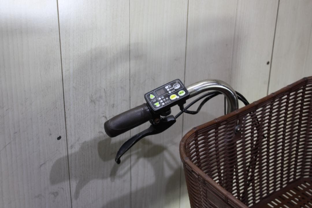 ブリヂストンBR0C49ビッケPOLAR e 20型8.7AH 3段 LED