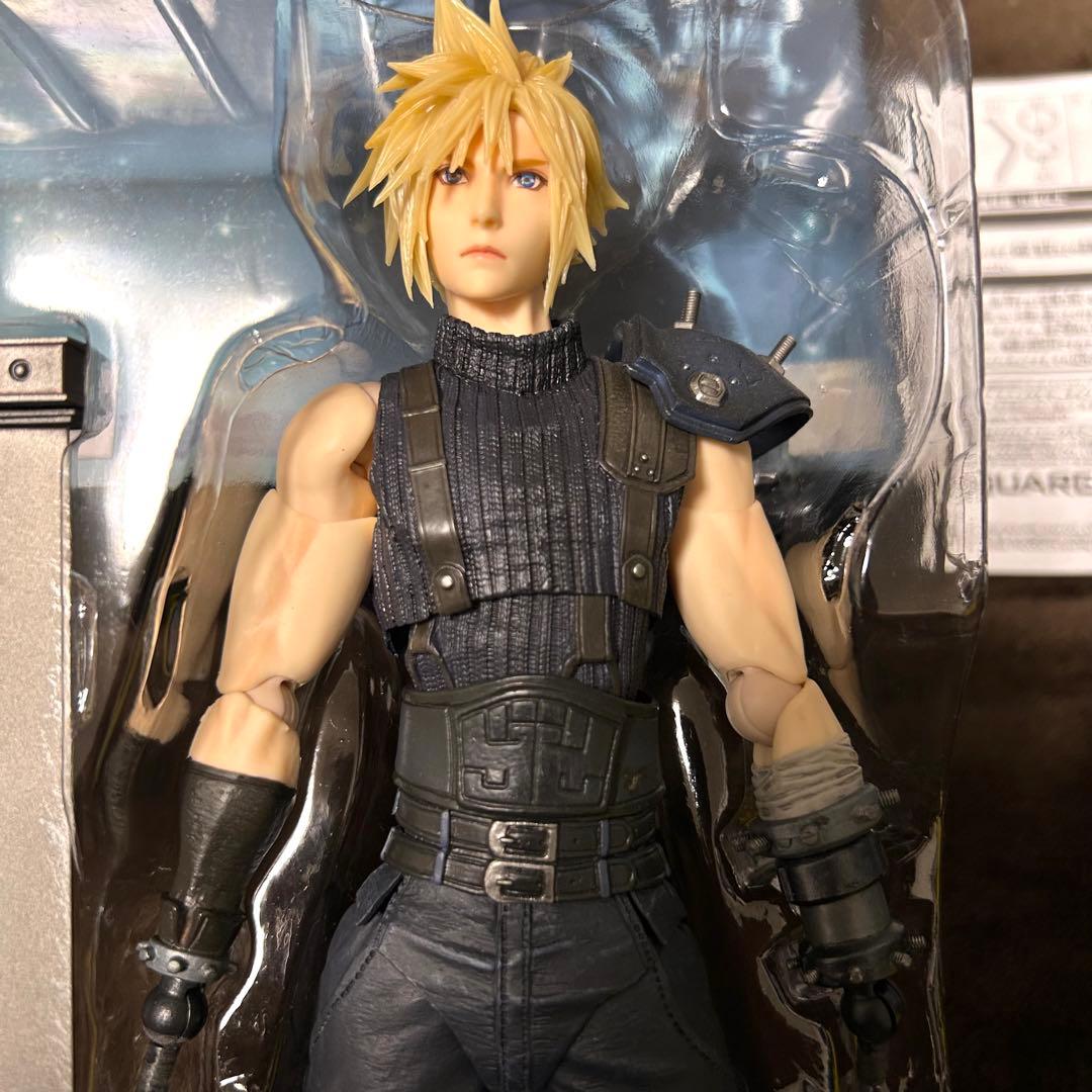FINAL FANTASY VII クラウド・ストライフ フィギュア　パーツ不足