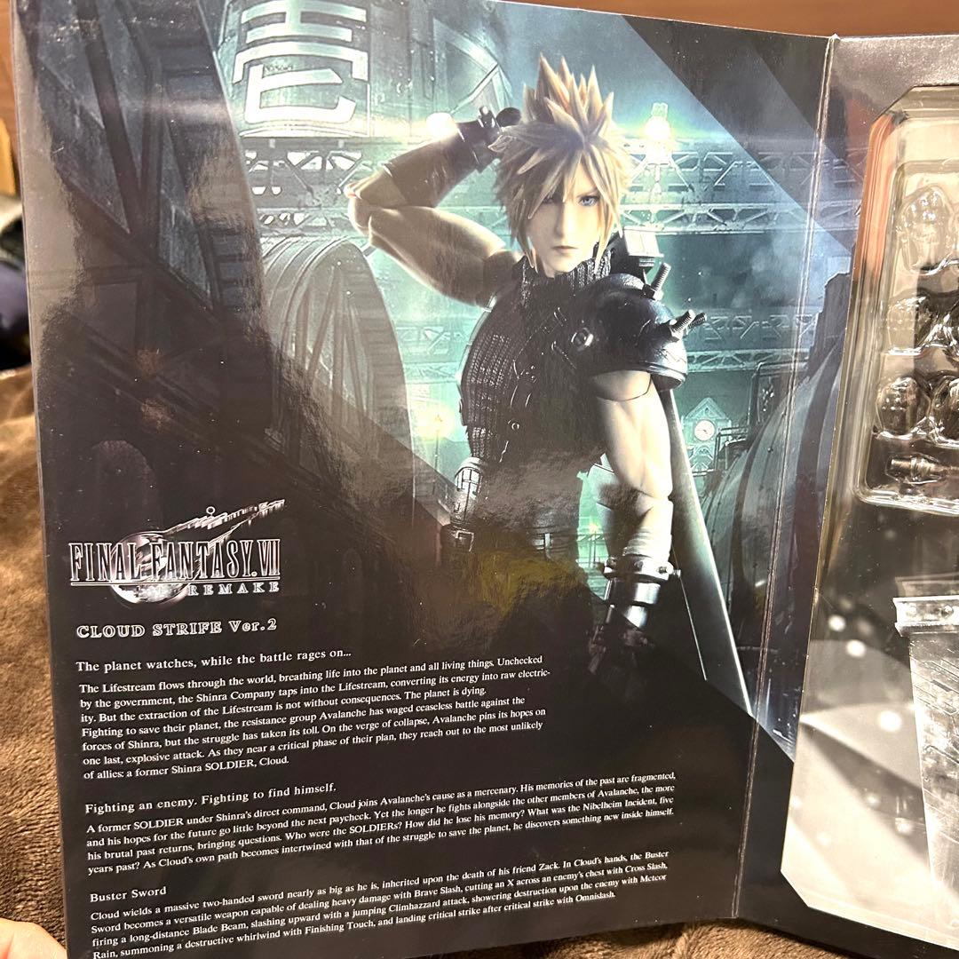 FINAL FANTASY VII クラウド・ストライフ フィギュア　パーツ不足