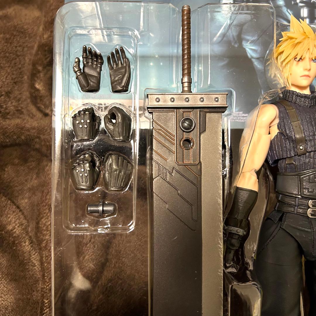 FINAL FANTASY VII クラウド・ストライフ フィギュア　パーツ不足