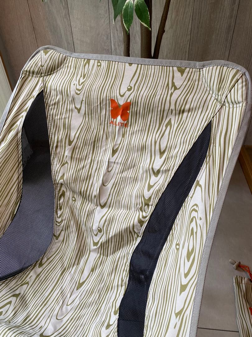 ALITE メイフライチェア ウッドグレイン　志摩リン　ゆるキャン△